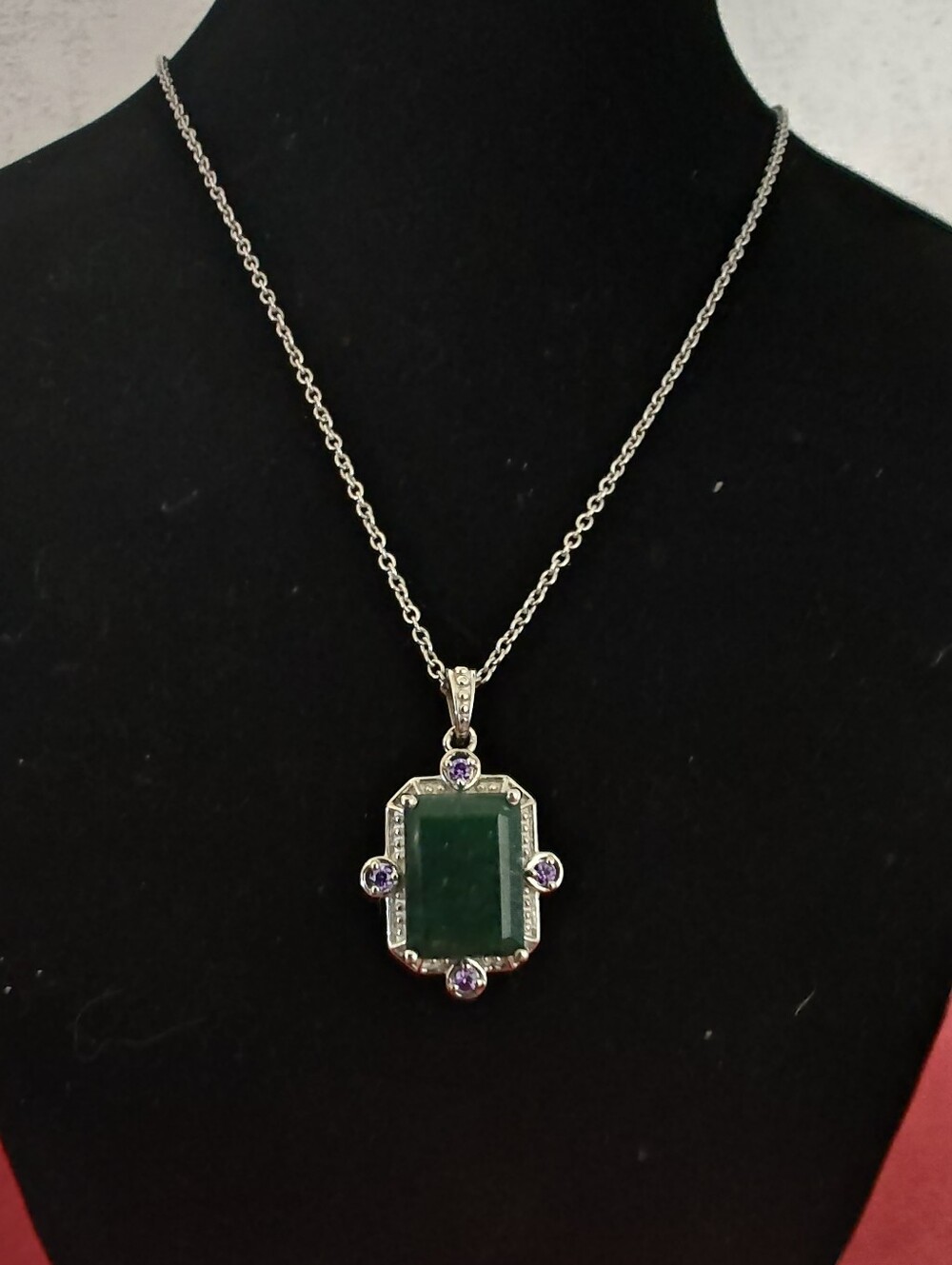 KARIS Green Adventurine With Purple Diamond Necklace